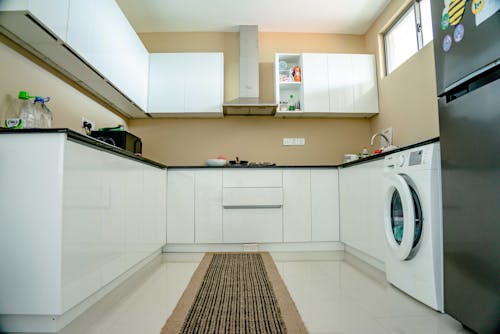 Kệ Đựng Bàn Chải Kem Đánh Răng Kèm Cốc JYoohome Dán Tường Hút Chân Không Giá Treo Cốc Đánh Răng
