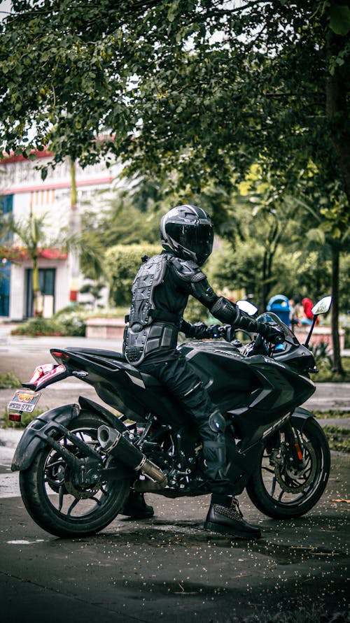 Mũ bảo hiểm đai da thể thao cao cấp